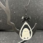 Ghost Earrings with Bow – Cute Spooky Halloween Jewelry Black Photo 1