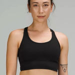 Lululemon NWT  mesh back long line train bra size 12 Photo 0