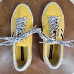 Tommy Hilfiger Tommy Hilfiger Womens Fantim Sneakers 7.5 Yellow Canvas Lace Up Casual Shoes Photo 6