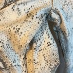 ZARA  High Rise Skinny White and Grey Snakeskin Printed Jeans Photo 3
