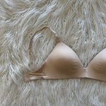SKIMS Wireless Form T-shirt Bra Sand Size 30D Photo 1