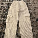 Pretty Little Thing White puffer Cargo Pants Photo 0