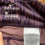 Nike dri fit running Capri leggings size small Photo 2