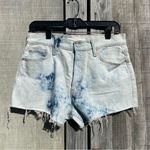 MOTHER Superior The Tomcat Kick Fray Denim Shorts In A Tizzy Size 29 Acid Wash Photo 4