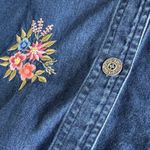Vintage New Direction Pink Floral Embroidered Blue Denim Jean Shirt Size XL Photo 2