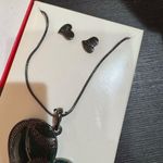 Elegant Green Heart Necklace and Earring Set Photo 2