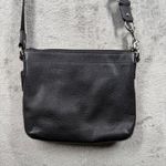 Coach  Swingpack Crossbody Bag Black Leather Turnlock Pocket Adjustable Strap Photo 3