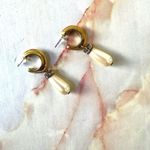 Vintage gold tone faux pearl drop earrings Photo 6