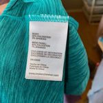 Avalanche  Colorblock Two Tone Green Athletic Shirt Photo 4