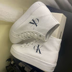 Calvin Klein  canvas fashion Women’s sneakers Shoes Size 10M Photo 5