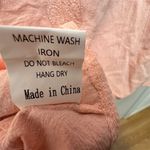 NWT Women's V Photo 6