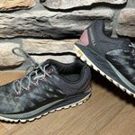 Merrell Women’s size 10  hiking shoes Photo 0
