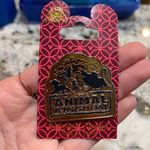 Disney 2018 Disneys Animal Kingdom Gold Lion King pin Photo 0