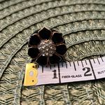 Simply stunning navy blue with gold colored trim and crystals flower ring EUC Size 6 Photo 3