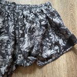Lululemon Hotty Hot Short II Long 4" Night Garden Ice Grey Black Photo 5