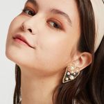 Pearls In Sweetheart Earrings White Photo 1