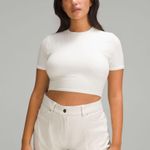 Lululemon  Wundermost Crewneck Nulu Cropped T-Shirt Photo 0