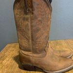 Justin Boots Women’s  western cowboy  size 6.5B riding boots brown leather Photo 0