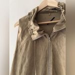 Elie Tahari Tahari Beige 100% Suede Sleeveless Zip Up Jacket Photo 1