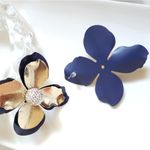 ZARA New!  Floral Post Back Earrings Photo 3