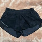 Lululemon Hotty Hot Short 2.5” Photo 0