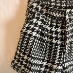 Houndstooth Textured  Shorts Photo 4
