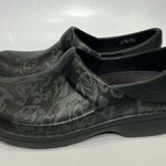 Crocs neria pro rose print clogs black gray women’s size 8 professional nursing Photo 2