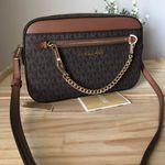 Michael Kors Purse Photo 0