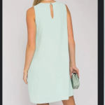 Gilli Sleeveless V Photo 1