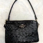 Coach  Corner Zipper Black Wristlet Photo 0