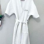 Frette Unisex Embroidered Jumby Bay Island Waffle Robe White Size M Size M Photo 0