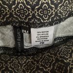 Stylish Black and White Patterned Leggings Size undefined Photo 2