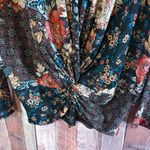 Daytrip  Floral Mesh Top Size‎ Small Photo 3