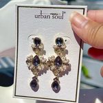 Urban soul earrings gold tone gray crystals white beads drops Photo 0