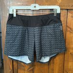 Oiselle  Roga Shorts, Size 6 Photo 0