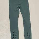 Athleta  SAVASANA MACRAME 7/8 TIGHT in Green Size XS A3 Photo 8