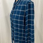 Draper James  Blue & White Windowpane Plaid Flannel Button Up Shirt Photo 4