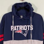 NFL  Team Apparel New England Patriots Women's Pullover Hoodie Size M Photo 1