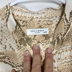 Equipment  Snakeskin Print Silk Button Down Shirt Sz XS Business Professional Photo 6