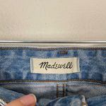 Madewell Woman's Sz 35 Relaxed Denim Shorts in Dunwoody Wash High Waisted Photo 4