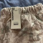 No Boundaries Camo Sweatpants Photo 3