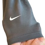 Nike NWT One Dri-Fit Leggings Grey
Size XS Photo 4
