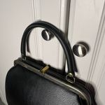 American Vintage Vintage 1950s Black Leather Kisslock Top Handle Handbag Photo 3
