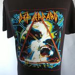 Def Leppard Band Tee  Graphic T-shirt Top Photo 1