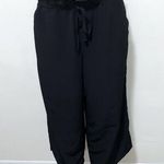 CeCe  black drawstring capri 21” inseam woman size 12 Photo 0