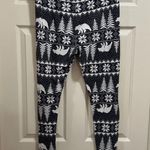 Old Navy  gray winter design thermal leggings size Large Photo 1
