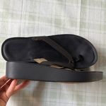Olukai Mala’e Black Flip Flop Sandals Size 10 Photo 1