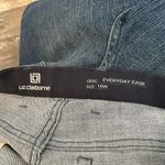 Liz Claiborne  Everyday Ease Denim Shorts.  Waist 20-22. Length 22. Size 16W Photo 3