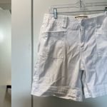 Adventura Women's White Organic Cotton Utility‎ Short Hiking Pockets 8 Photo 1