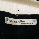 Highway Jeans NWT Women's Highway Jeans Black Denim Cuffed Shorts Size 18 Photo 4